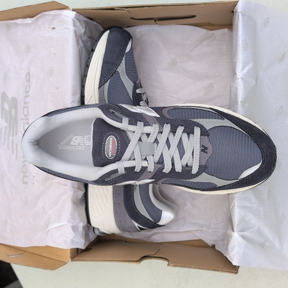 New Balance 2002R - Eclipse Raincloud - Men's SIZE 10.5 ( M2002RSF ) - Picture 3 of 8